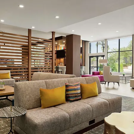 Hilton Garden Inn Seattle Airport-3